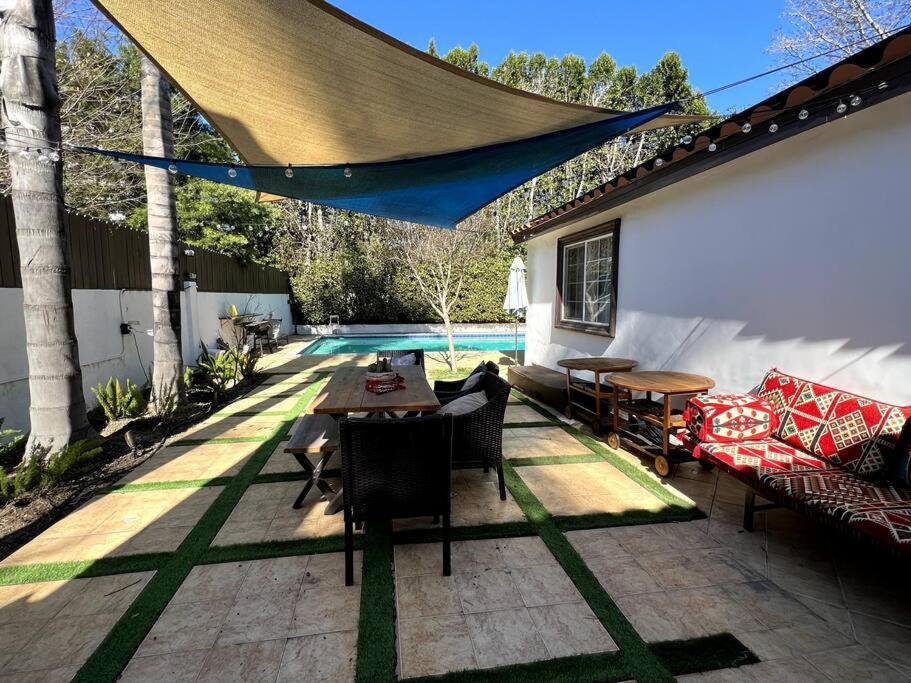 Stylish Mediterranean Villa, Pool, Jacuzzi, Hollywood & Malibu Bliss Лос-Анджелес Экстерьер фото